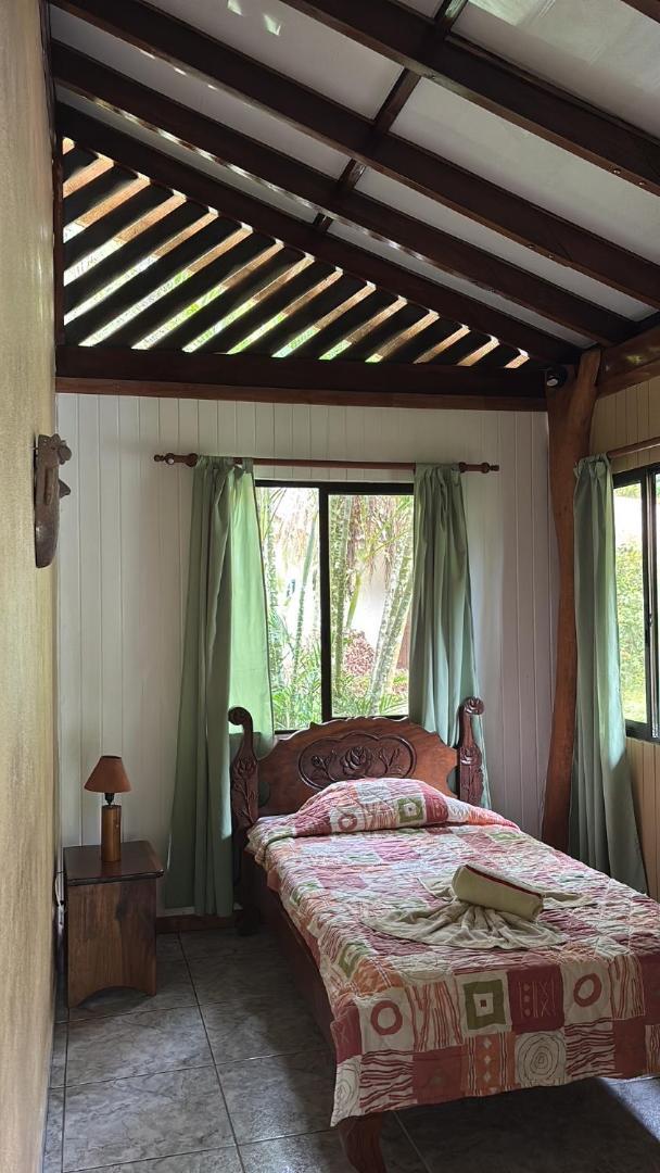 Hotel Suizo Loco Lodge & Resort カウイータ エクステリア 写真