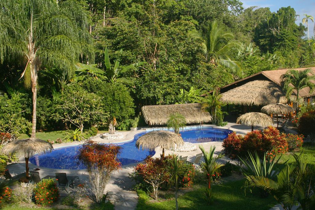 Hotel Suizo Loco Lodge & Resort カウイータ エクステリア 写真