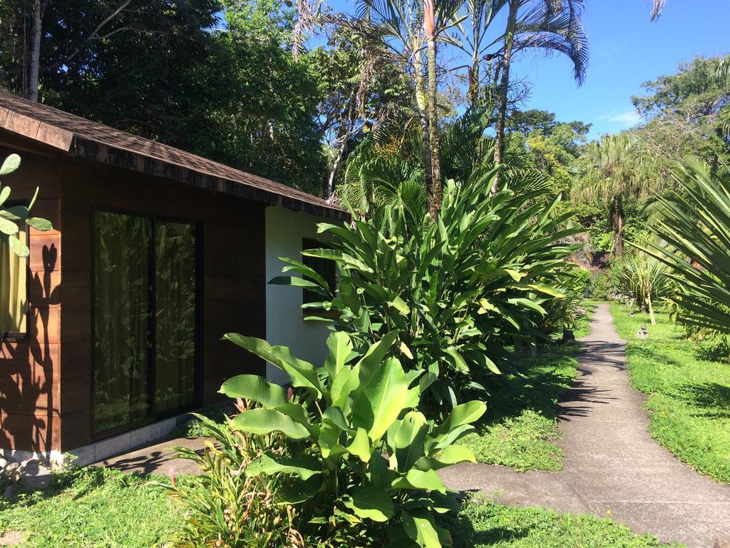 Hotel Suizo Loco Lodge & Resort カウイータ エクステリア 写真